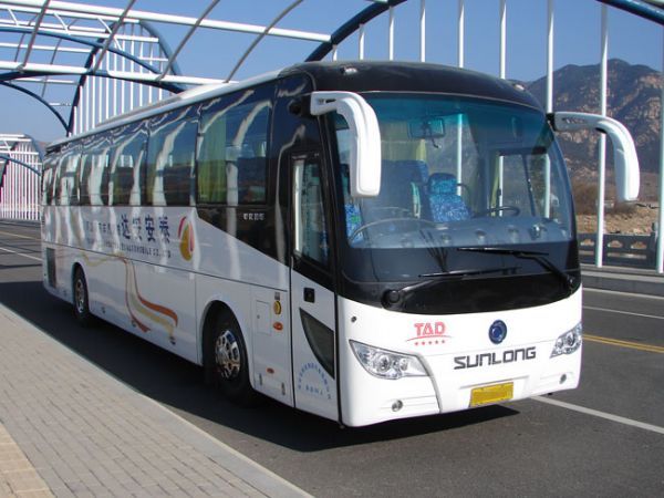 在高速公路上開(kāi)車(chē)需要注意哪些？